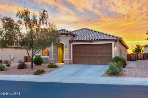 11899 N Raphael Way, Tucson, AZ 85742