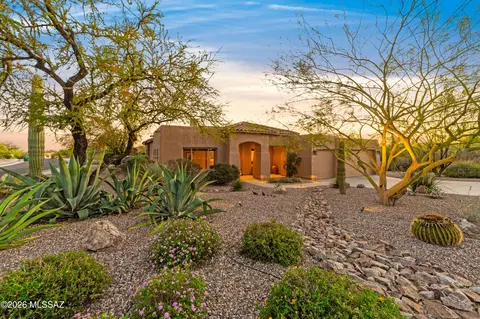 1233 W Portico Dr, Oro Valley, AZ 85755