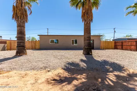 2601 W Quail Rd, Tucson, AZ 85746