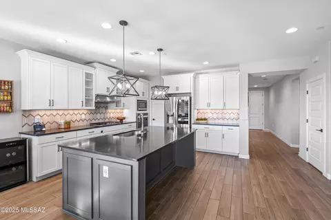 11162 S Golden Aspen Dr, Vail, AZ 85641