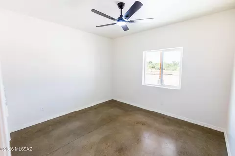 Bedroom - 276 E Rincon Ln, Benson, AZ 85602 photo 2 of 5