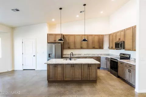 Kitchen - 276 E Rincon Ln, Benson, AZ 85602 photo 1 of 6