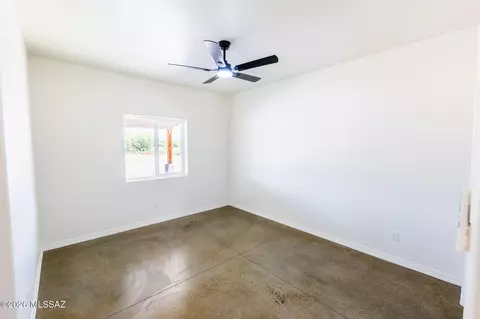 Bedroom - 276 E Rincon Ln, Benson, AZ 85602 photo 1 of 5