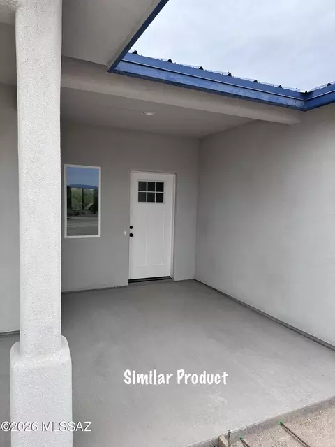 Exterior - 276 E Rincon Ln, Benson, AZ 85602 photo 2 of 8