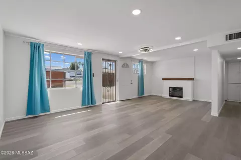 Living - 4657 E 29th St, Tucson, AZ 85711 photo 1 of 2