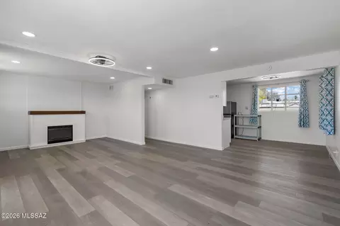 Living - 4657 E 29th St, Tucson, AZ 85711 photo 2 of 2
