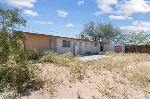 Exterior - 4657 E 29th St, Tucson, AZ 85711 photo 3 of 3