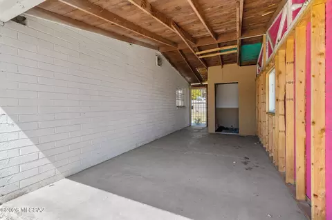 Entry Way - 4657 E 29th St, Tucson, AZ 85711 photo 1 of 1