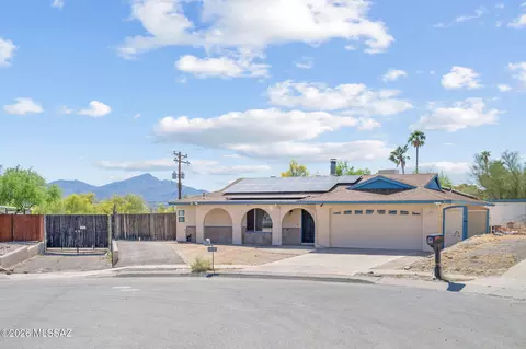 7327 N Iron Bell Pl, Tucson, AZ 85741