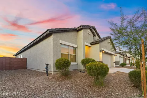 12143 E Rose Frances Dr, Vail, AZ 85641