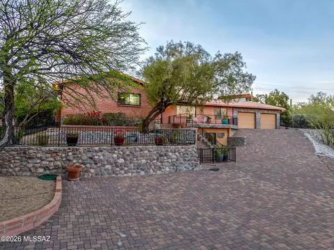 3050 W Calle De Dalias, Tucson, AZ 85745