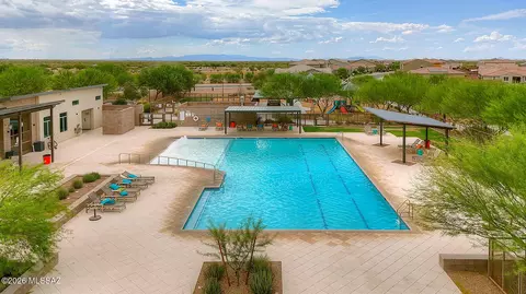 10261 E Iron Horse Trl, Tucson, AZ 85747