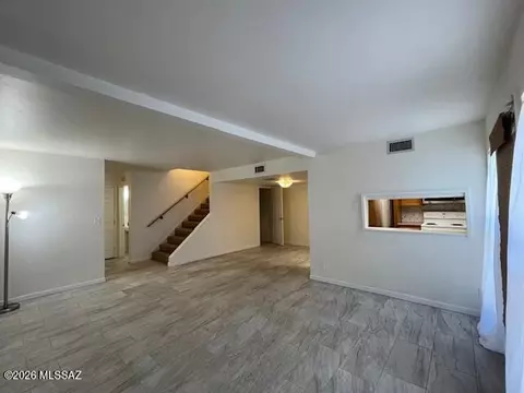 1527 E Prince Rd, Tucson, AZ 85719