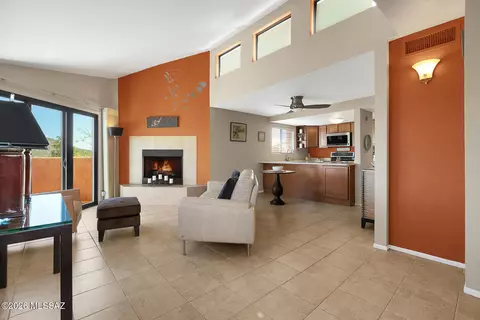 5051 N Sabino Canyon Rd #2101, Tucson, AZ 85750