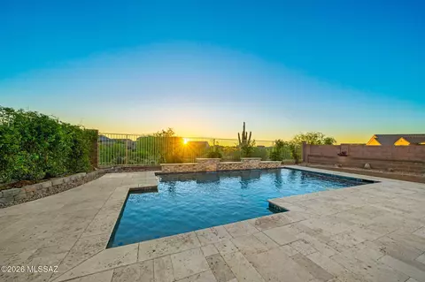 7910 S Expedition Dr, Tucson, AZ 85747