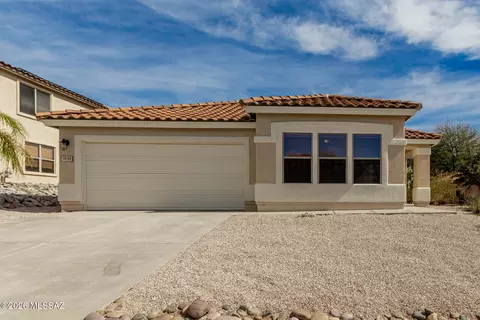 10168 N Pitchingwedge Ln, Oro Valley, AZ 85737