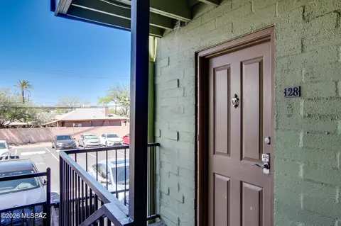 961 N Euclid Ave #128, Tucson, AZ 85719