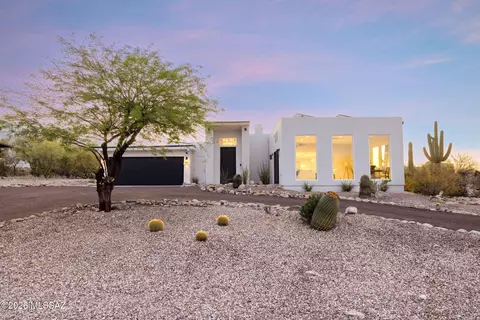6640 N Camino Padre Isidoro, Tucson, AZ 85718