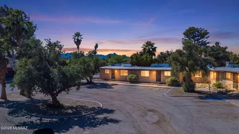 1528 W Knox St, Tucson, AZ 85705