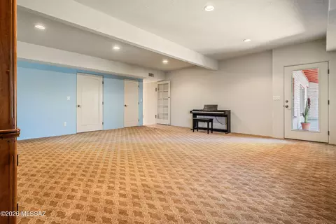 7945 E Cloud Rd, Tucson, AZ 85750 photo 32