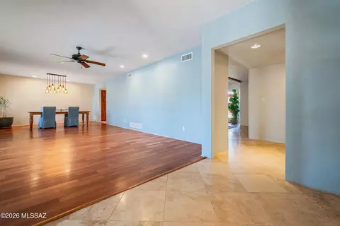 7945 E Cloud Rd, Tucson, AZ 85750 photo 5
