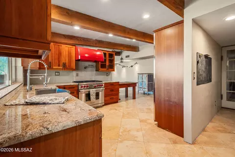 7945 E Cloud Rd, Tucson, AZ 85750 photo 12