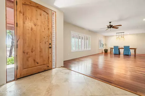 7945 E Cloud Rd, Tucson, AZ 85750 photo 3