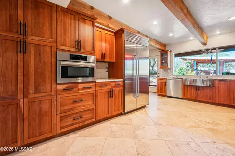7945 E Cloud Rd, Tucson, AZ 85750 photo 16