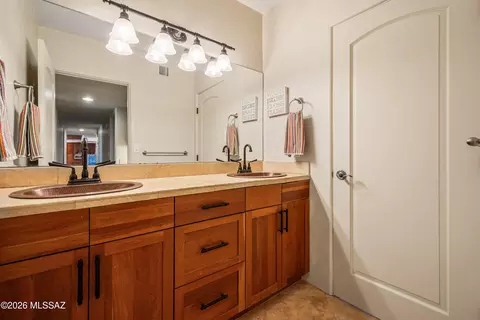 7945 E Cloud Rd, Tucson, AZ 85750 photo 23