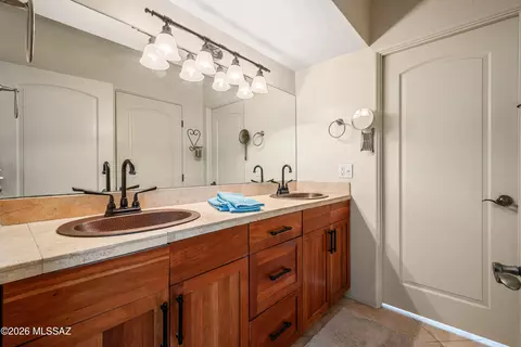 7945 E Cloud Rd, Tucson, AZ 85750 photo 20