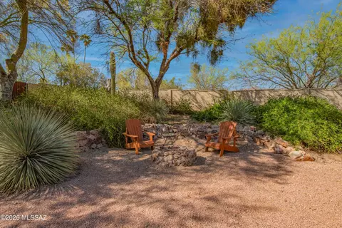 7945 E Cloud Rd, Tucson, AZ 85750 photo 36