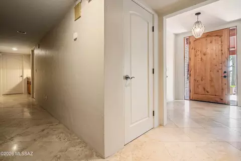 7945 E Cloud Rd, Tucson, AZ 85750 photo 4