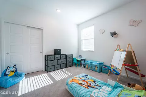 Bedroom - 21968 E Thunderhead Dr, Red Rock, AZ 85145 photo 5 of 6