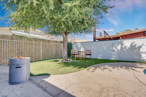 Exterior - 2733 Elm St, Tucson, AZ 85716 photo 4 of 9