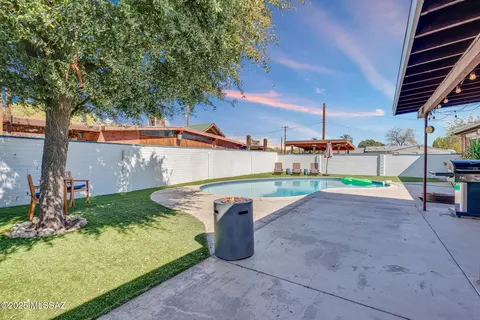 Exterior - 2733 Elm St, Tucson, AZ 85716 photo 3 of 9