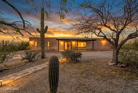 7005 N Wade Rd, Tucson, AZ 85743
