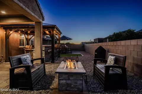Exterior - 211 E Refuge Loop, Vail, AZ 85641 photo 7 of 10