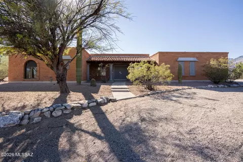 5181 N Stonehouse Pl, Tucson, AZ 85750