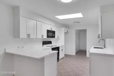 Kitchen - 7402 E 34th St, Tucson, AZ 85710 photo 2 of 7