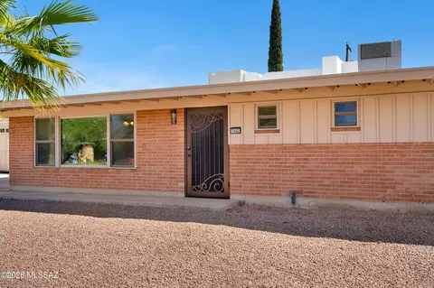Exterior - 7402 E 34th St, Tucson, AZ 85710 photo 4 of 8