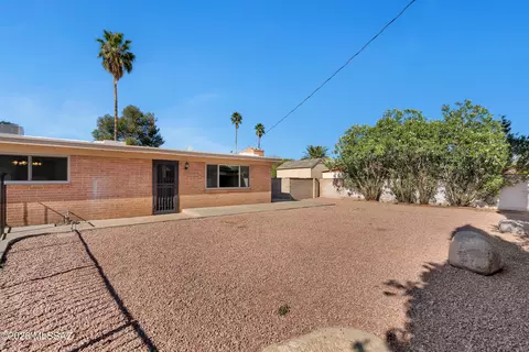 Exterior - 7402 E 34th St, Tucson, AZ 85710 photo 8 of 8