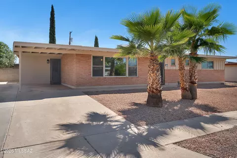 7402 E 34th St, Tucson, AZ 85710