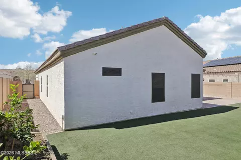Exterior - 264 W Sg Posey St, Vail, AZ 85641 photo 8 of 11
