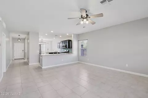 Living - 264 W Sg Posey St, Vail, AZ 85641 photo 3 of 3
