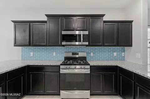 Kitchen - 264 W Sg Posey St, Vail, AZ 85641 photo 3 of 4