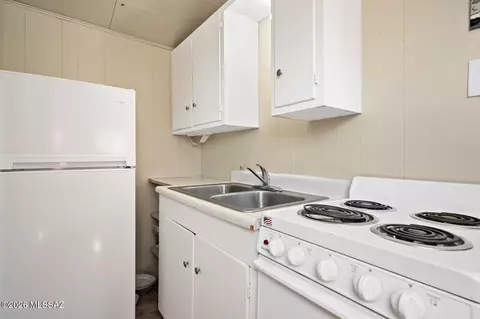 Kitchen - 3202 E Pima St, Tucson, AZ 85716 photo 3 of 3