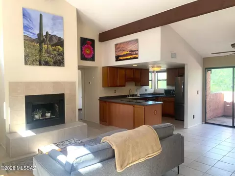 5051 N Sabino Canyon Rd #2130, Tucson, AZ 85750