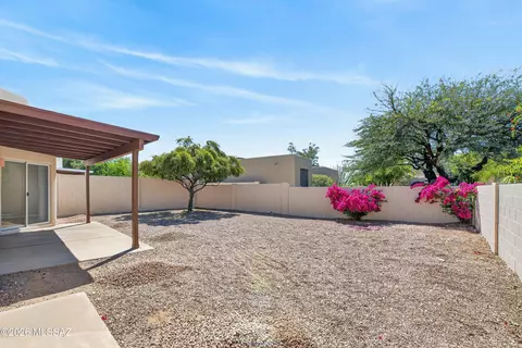 Exterior - 508 E Squirrel Tail Dr, Tucson, AZ 85704 photo 6 of 11