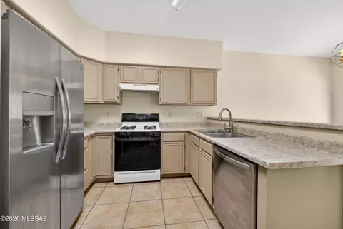 Kitchen - 508 E Squirrel Tail Dr, Tucson, AZ 85704 photo 1 of 3