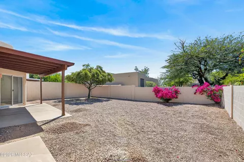 Exterior - 508 E Squirrel Tail Dr, Tucson, AZ 85704 photo 5 of 11